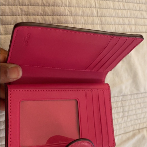 Coach Pink Wallet - Picture 4 of 8